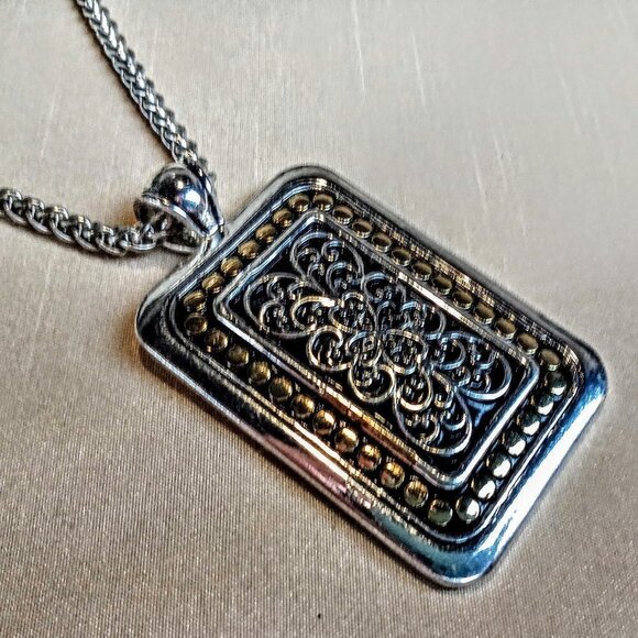 Vintage Jewelry - Two Tone Silver Gold Filigree Pendant Necklace